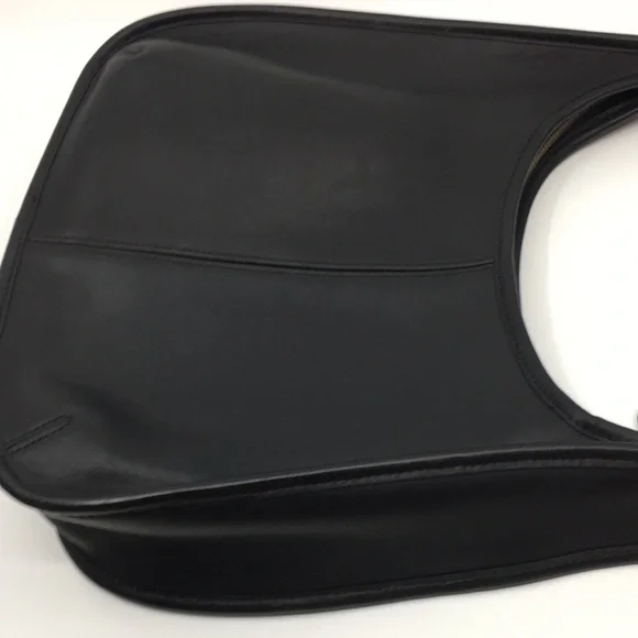 Vintage Coach Ergo Pocket Zip 9033 Black Glove-Tanned Leather Shoulder Bag Hobo - Picture 17 of 17
